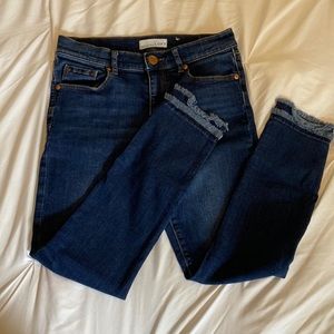 Loft size 4/27 Skinny Frayed Jeans